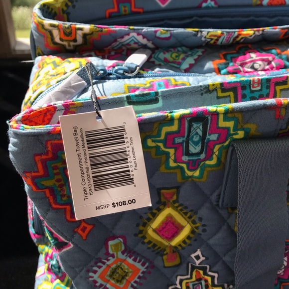 VERA BRADLEY Duffle Bag NWT - Picture 4 of 7